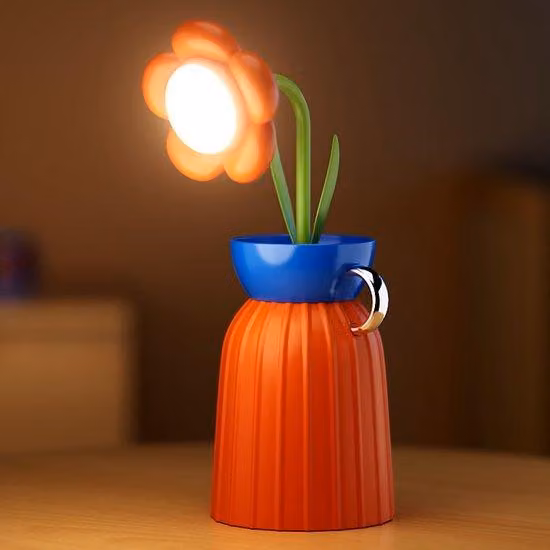 Lampada a LED elettrica a energia solare a forma di girasole, lampada da comodino con 3 colori e regolazione continua dell'intensità luminosa, ideale come regalo per la mamma, la fidanzata o la nonna (arancione).