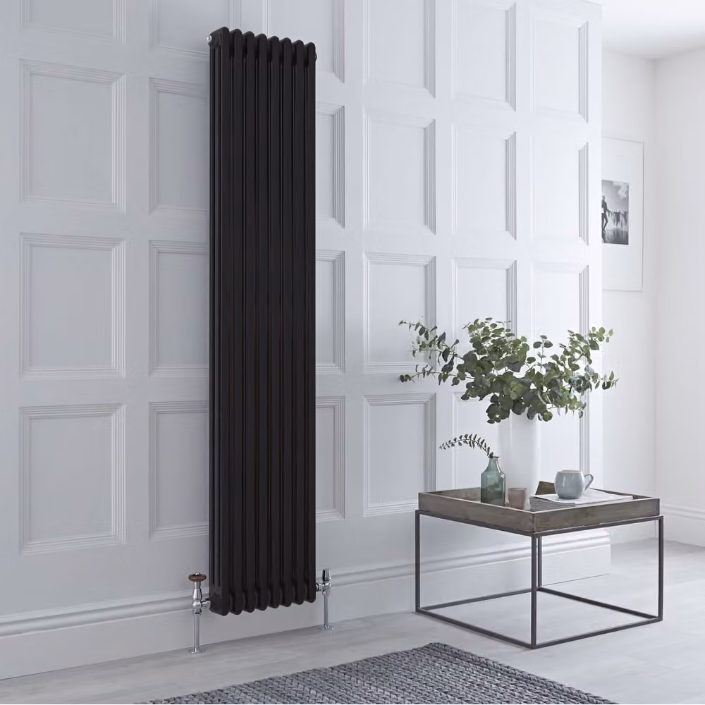 Radiatore Triplo Verticale Tradizionale Nero - 1800mm x 380mm - senza Piedini - Regent