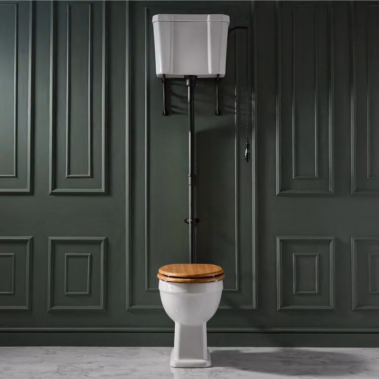 WC Tradizionale con Cassetta Scarico Nero Sedile Rovere – Richmond