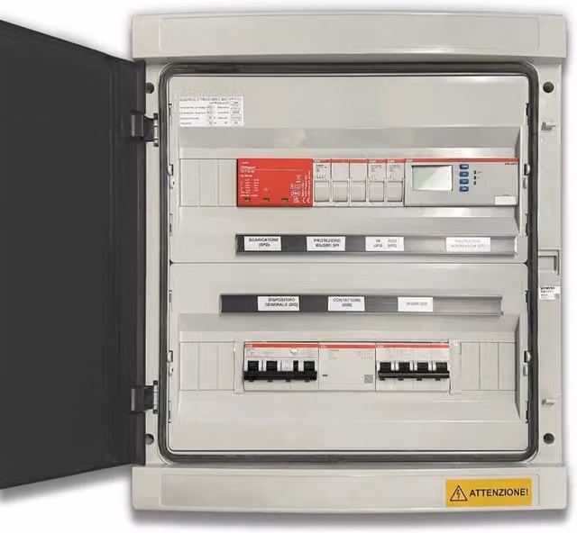 Quadro di Distribuzione AC Trifase ABB QACT20 da 20kW, 32A 400V, IP65, 36 Moduli, Grigio, con Interruttore Magnetotermico Differenziale, Scaricatore e Portafusibili DEHN – 1