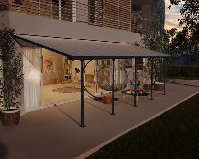 Pergola addossata Palram Feria in alluminio e policarbonato colore grigio L: 8,5 m x P: 3 m – 1