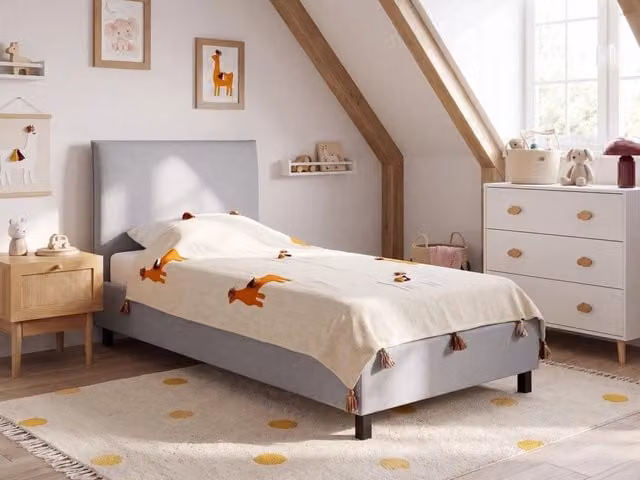 Letto Imbottito Beliani in Tessuto Grigio con Rete a Doghe e Testata Alta Stile Scandinavo L/P/H: 90 x 200 cm