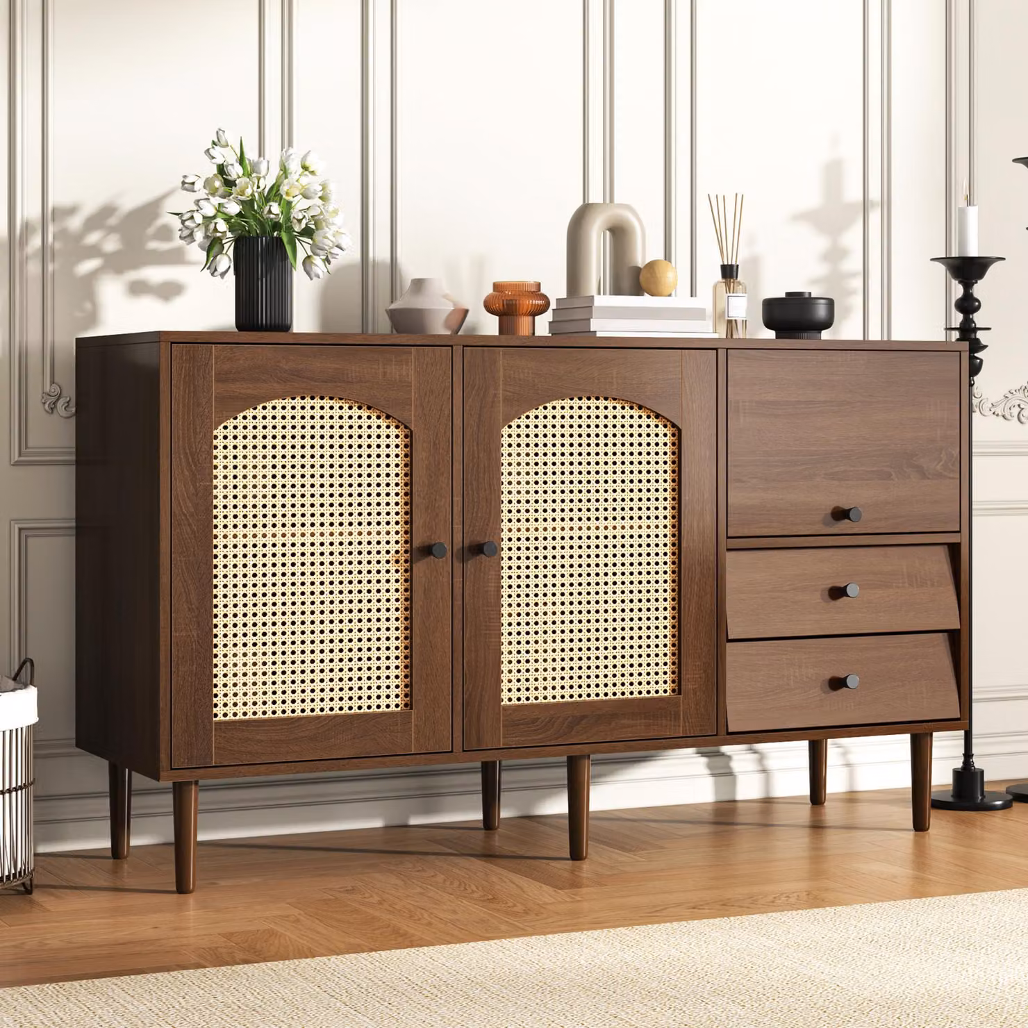 Mobile contenitore STILVORA con 2 cassetti e ripiani regolabili, mobiletto laterale con chiusura magnetica e ante in rattan, armadio con ampio spazio di stoccaggio, finitura in legno