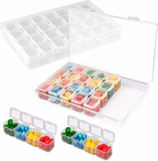 Set di 2 scatole trasparenti Unyqoos® per l'organizzazione – ciascuna con 28 scomparti, 128 etichette, dimensioni 17,5 x 10,7 x 2,5 cm; scomparti di dimensioni 2,5 x 2,3 x 2,3 cm, ideali per perline e articoli per hobby creativi