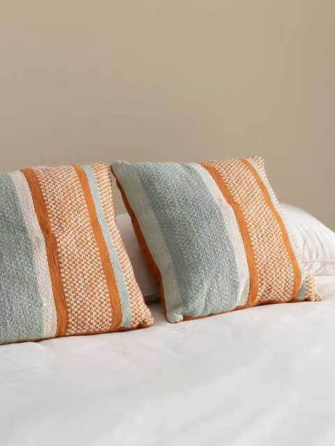 Set di 2 cuscini quadrati a righe multicolore Kenay Home L 50 cm x P 50 cm