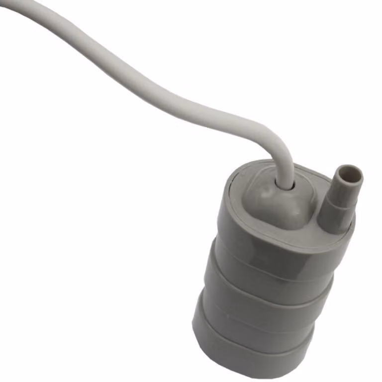 Pompa sommersa per acqua 12V 15 litri per camper, caravan, campeggio e barca.