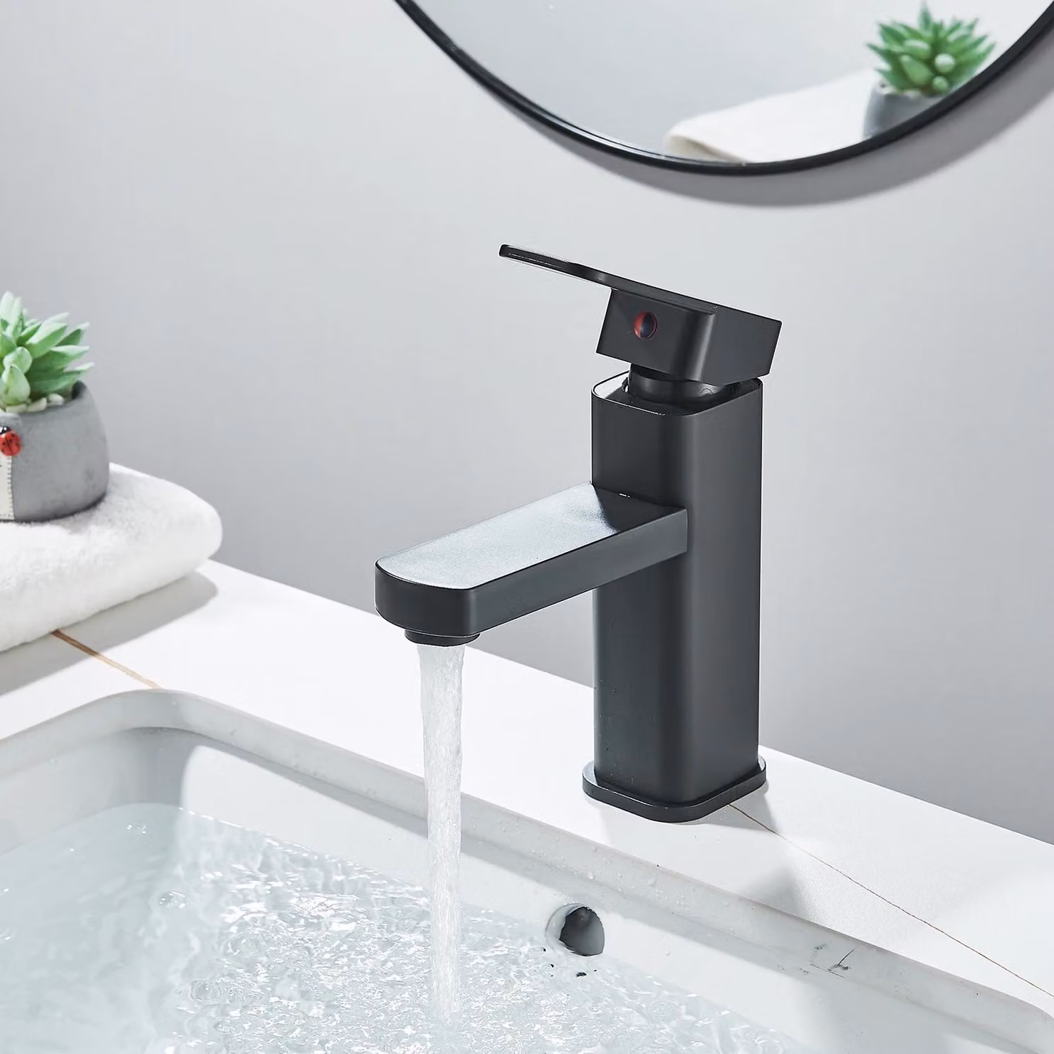 Miscelatore monocomando per lavabo da bagno - Foro singolo - Miscelatore per acqua calda e fredda - Cartuccia in Vetroceramica - Acciaio inossidabile - Montaggio a incasso - Finitura nera opaca