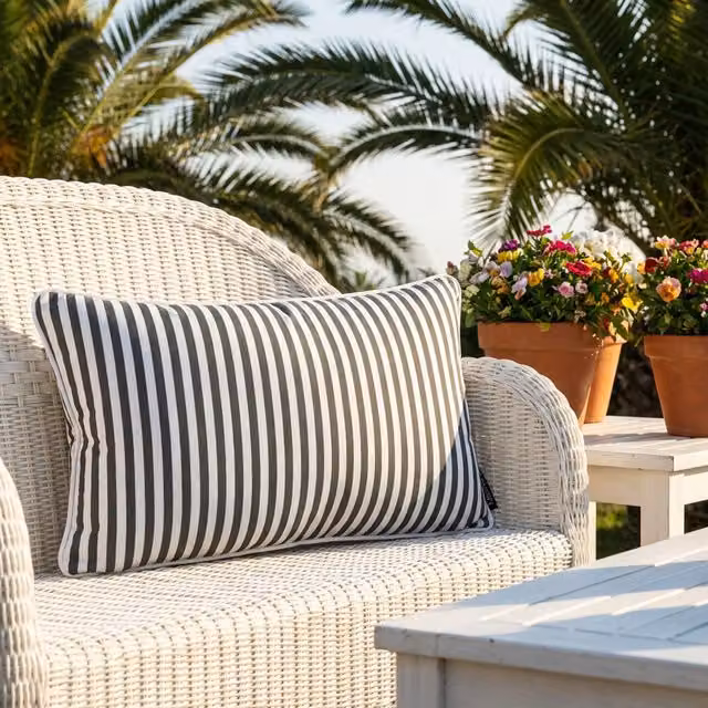 Cuscino arredo KASANOVA idrorepellente a righe grigio L: 50 cm, P: 30 cm, H: 30 cm