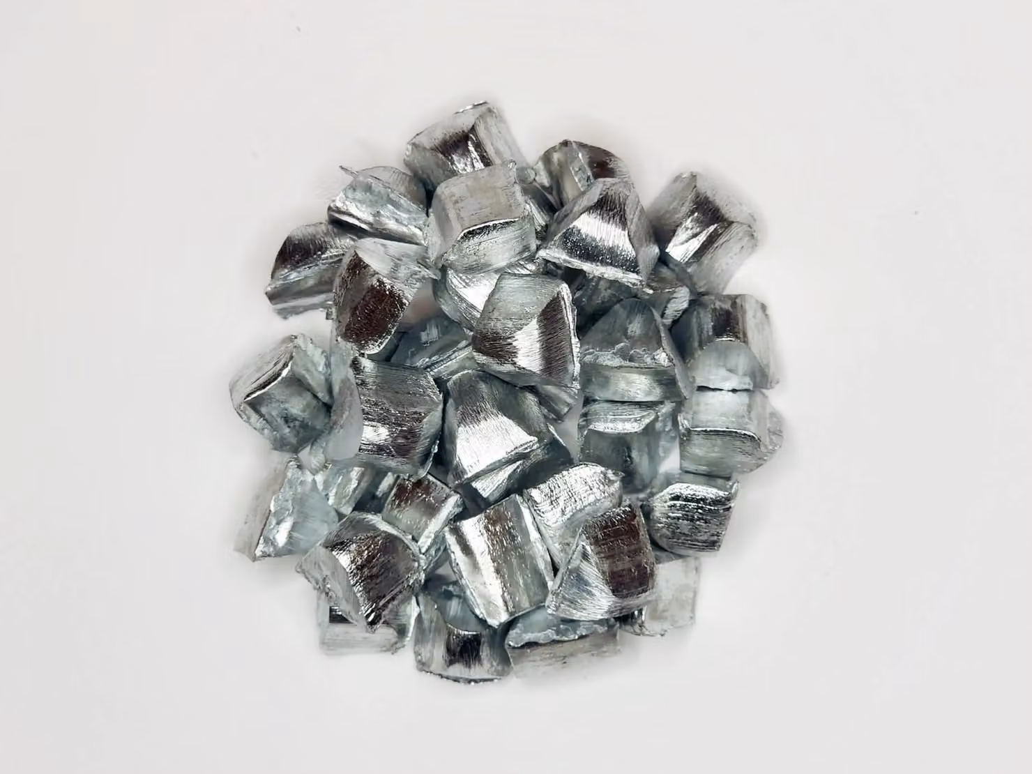 Zinco Zn99,995 in pellet, peso: 100 g