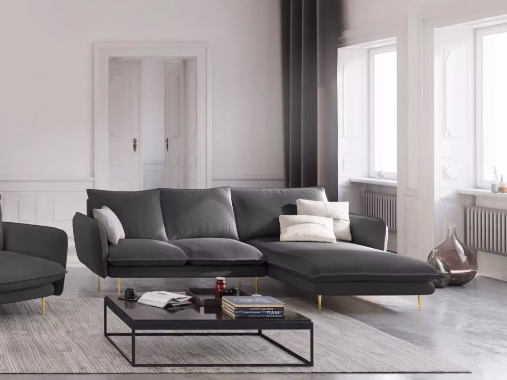 Divano angolare destro Vienna di Cosmopolitan Design, 5 posti in tessuto grigio scuro e oro, L 255 cm x P 170 cm x H 95 cm – 2