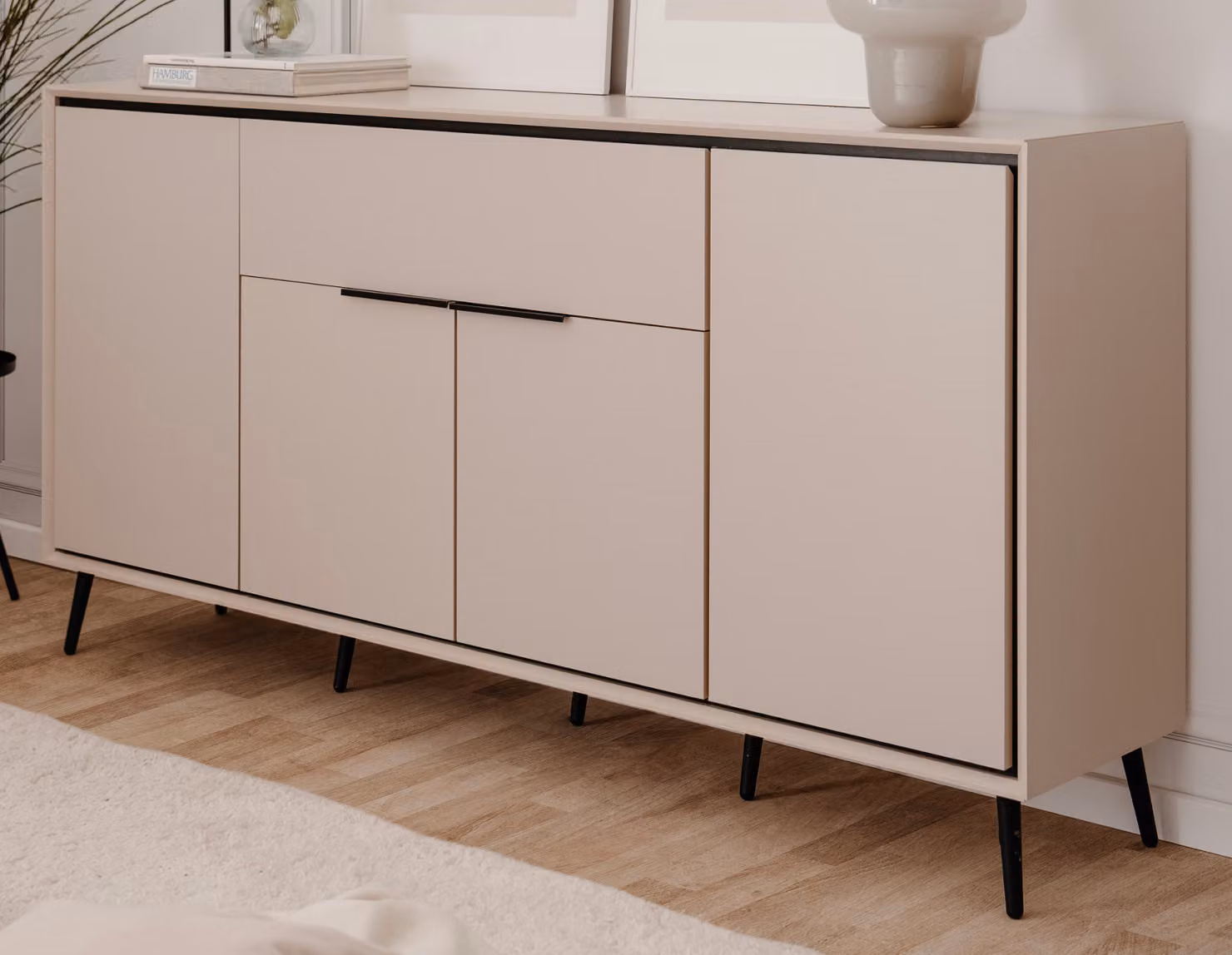 Credenza "Brebbia" in sabbia e nero Cassettiera 175 cm, funzione soft-close