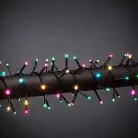 Konstsmide 3868-505 Catena luminosa a LED, a grappolo, con 600 LED colorati. Cavo nero, trasformatore per esterni, trasformatore IP44