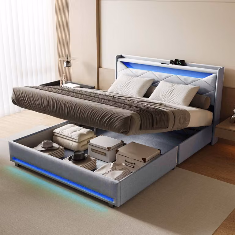 Letto imbottito REMZETTA, 140x200 cm, con illuminazione LED, porta USB, contenitore sotto il letto e testiera con spazio contenitivo, colore grigio