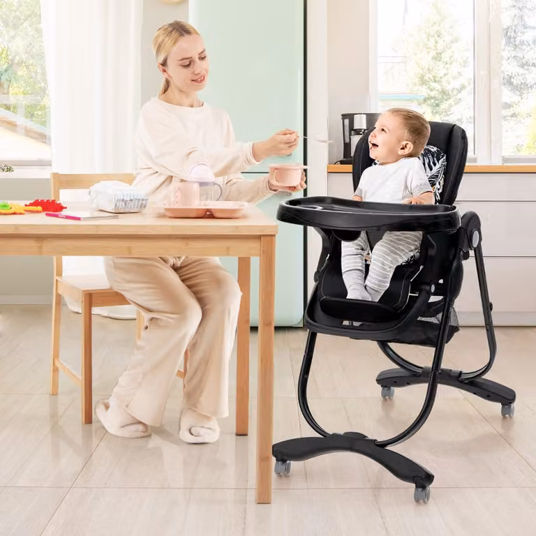 Seggiolone pieghevole Costway per bambini e neonati con rotelle, altezza regolabile e poggiapiedi, Nero
