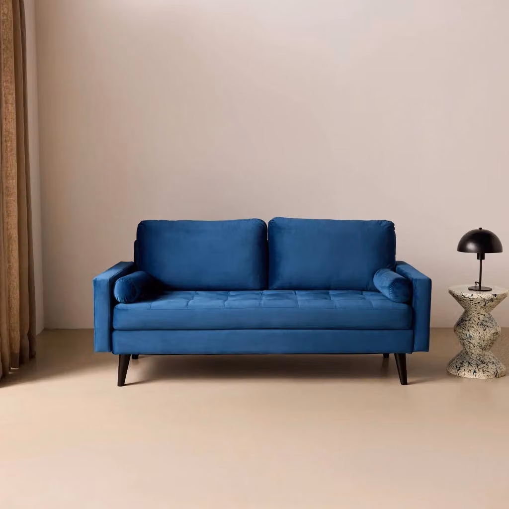 Divano a 3 posti Sweeek in velluto blu con gambe in legno e cuscini coordinati in stile scandinavo – 2