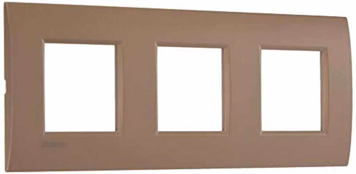 Legrand LNE4802M3CY, 105 mm, 28 mm, 181 g, 1 pezzo