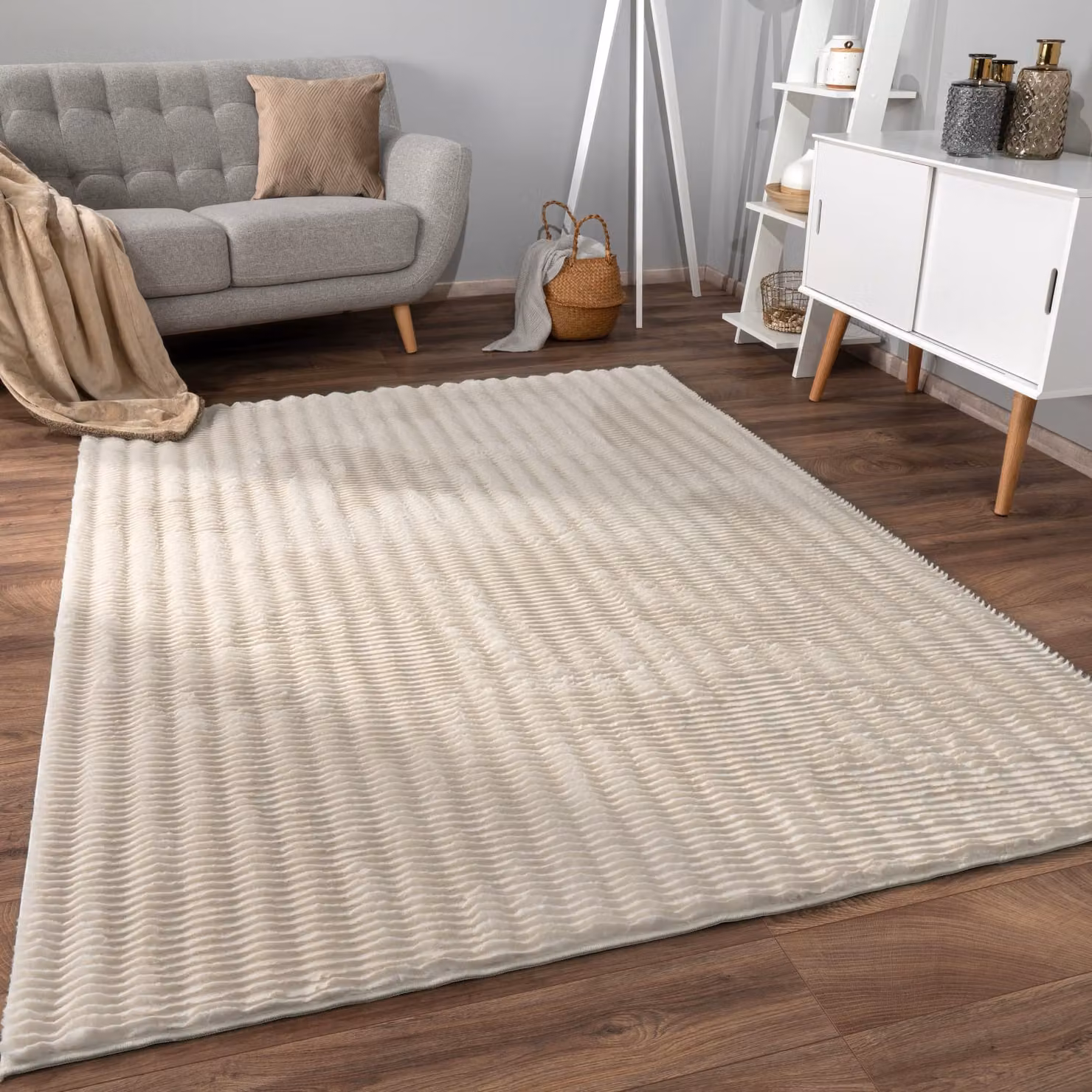 Tappeto in pelliccia sintetica Arnia color crema L: 80 cm, P: 150 cm – 2