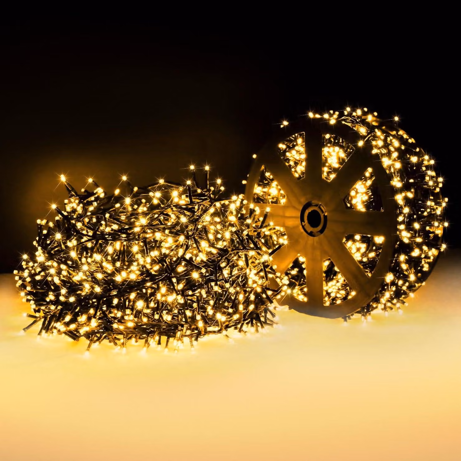 Catena luminosa da 25 metri, con 1000 LED bianco caldo, a bassa tensione, grado di protezione IP44