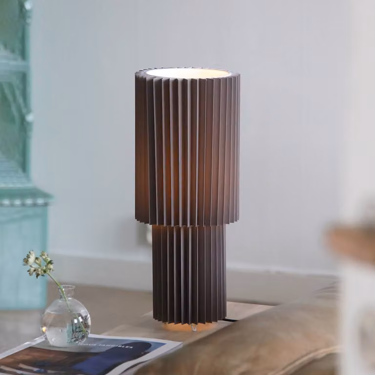 Markslöjd Lampada da tavolo Catis, Alluminio / Grigio / Zincato, Soggiorno / Sala da pranzo, Plastica, Moderno, Lampada da tavolo