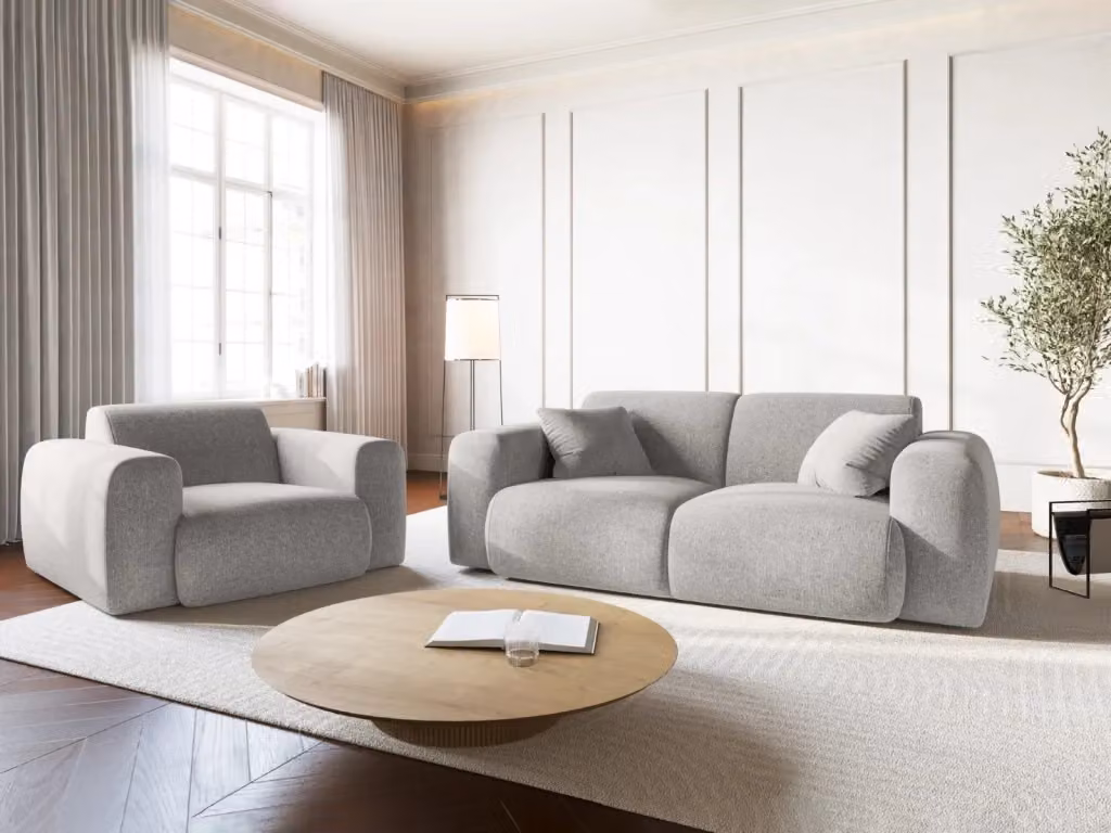 Divano 2 posti Nolio Cosmopolitan Design in ciniglia grigio chiaro con cuscini decorativi – 2