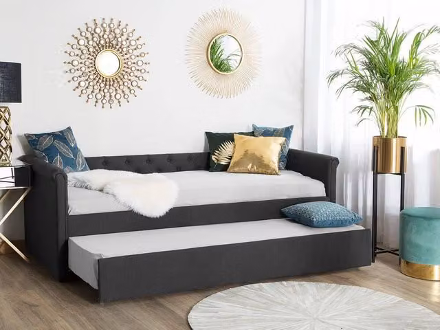 Divano Letto Estraibile Beliani in Stile Chesterfield con Rivestimento in Tessuto Grigio e Struttura in Legno L/P/H: 164 x 80 x 51 cm