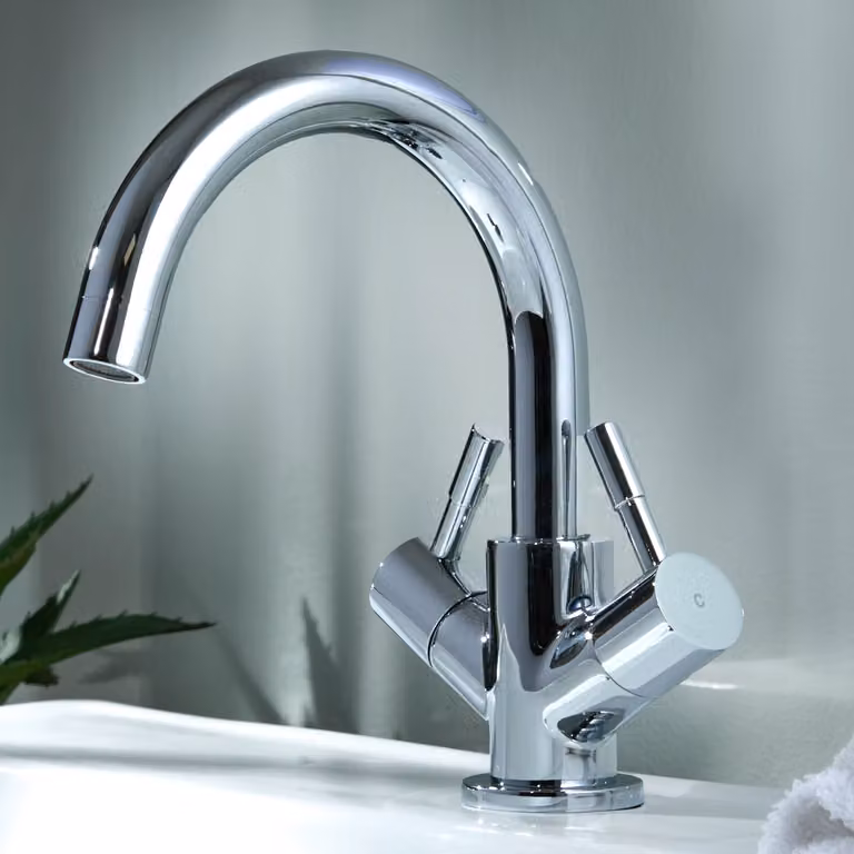 Rubinetto Miscelatore Moderno per Lavabo Monoforo con Beccuccio Girevole - Cromato - Como