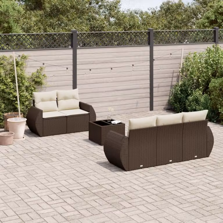 vidaXL Set Divano da Giardino a L in Polyrattan Marrone con Cuscini Bianchi e Tavolino da Esterno 6 pz