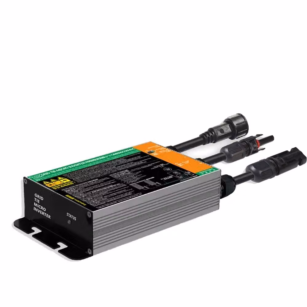 Inverter solari di piccole dimensioni, con una potenza di uscita di 700W, progettati per un'efficiente integrazione nella rete elettrica. Modello: GMI-350W, tensione di ingresso: 180V-280VAC, codice prodotto: Vok18-50