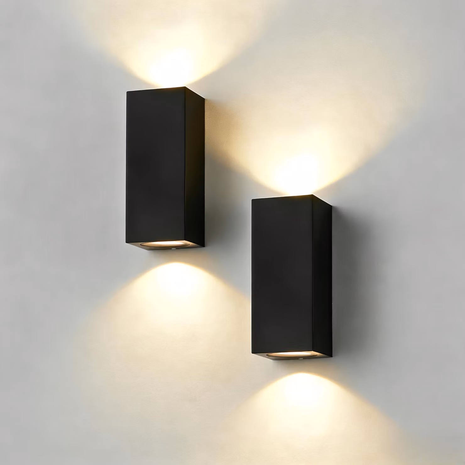 Lampade da parete, set da 2, colore nero, con illuminazione direzionale verso l'alto e verso il basso, grado di protezione IP65, materiale alluminio, attacco GU10, potenza 5W