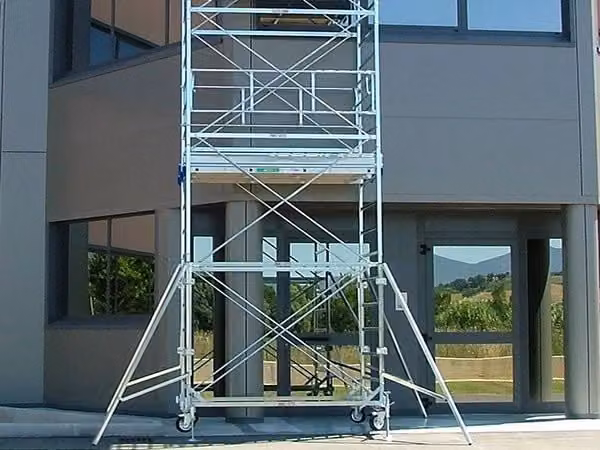 Ponteggio System Marchetti con base estraibile, colore argento, L 120 cm x P 200 cm, H 12,50 m