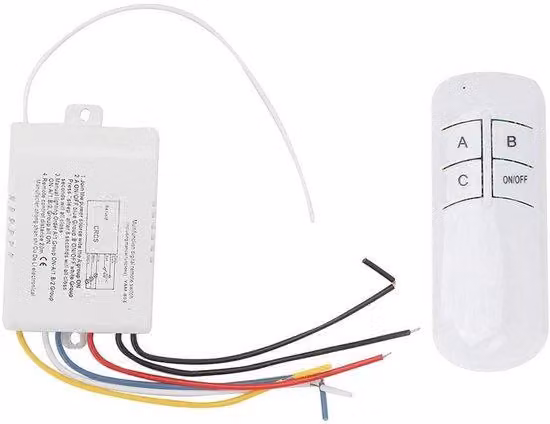 Presa di corrente a interruttore da 220V con controllo remoto, adatta per alimentare diverse lampade