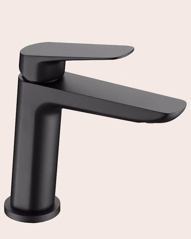 Miscelatore lavabo Totem in ottone nero opaco