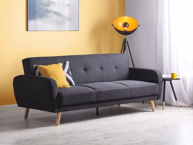 Divano Letto Beliani a 3 Posti Rivestito in Tessuto Nero con Gambe in Legno di Gomma e Sistema Click Clack per Soggiorno Moderno e Minimalista