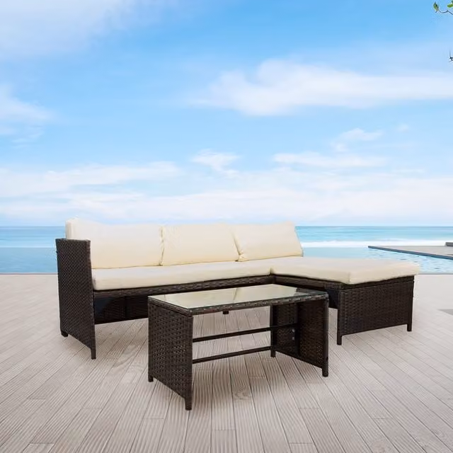 Set Divano Angolare Santorini Zendea in Polyrattan Beige e Marrone con Cuscini, Ottoman e Tavolino con Piano in Vetro per Giardino e Terrazza