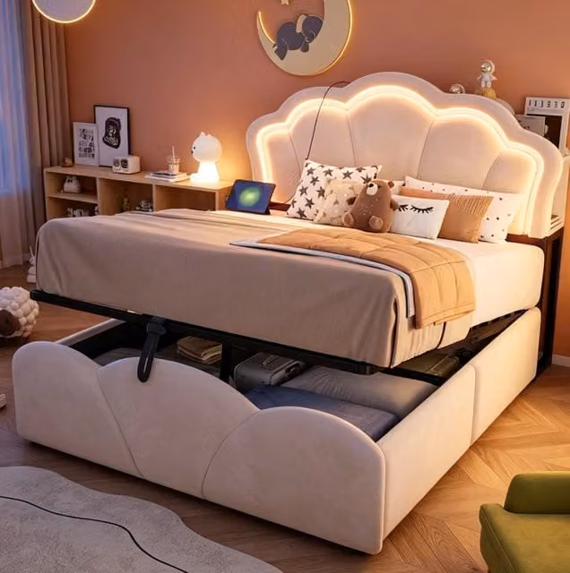 Letto imbottito MODFU in velluto beige con contenitore idraulico, illuminazione LED e prese integrate L/P: 140 x 200 cm