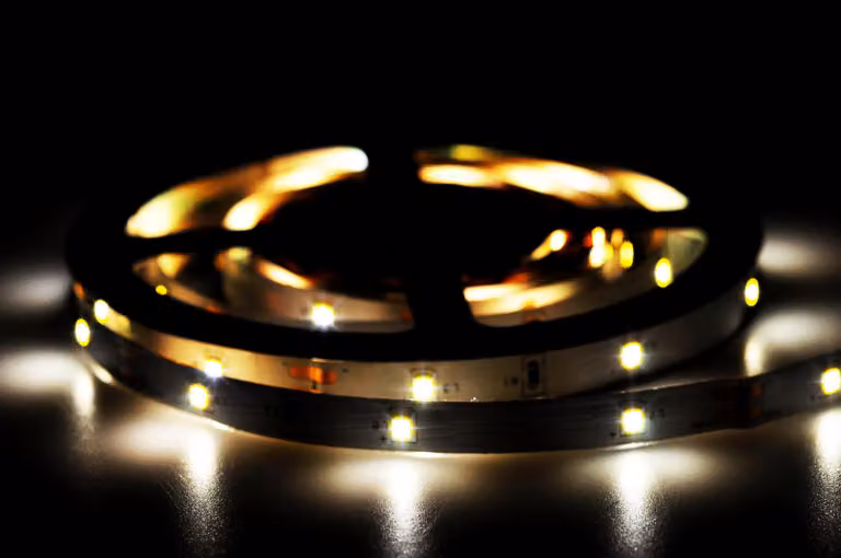 Set di strisce LED BLULAXA, EEK: F, 9,5W, 700lm, 4000K, 3m