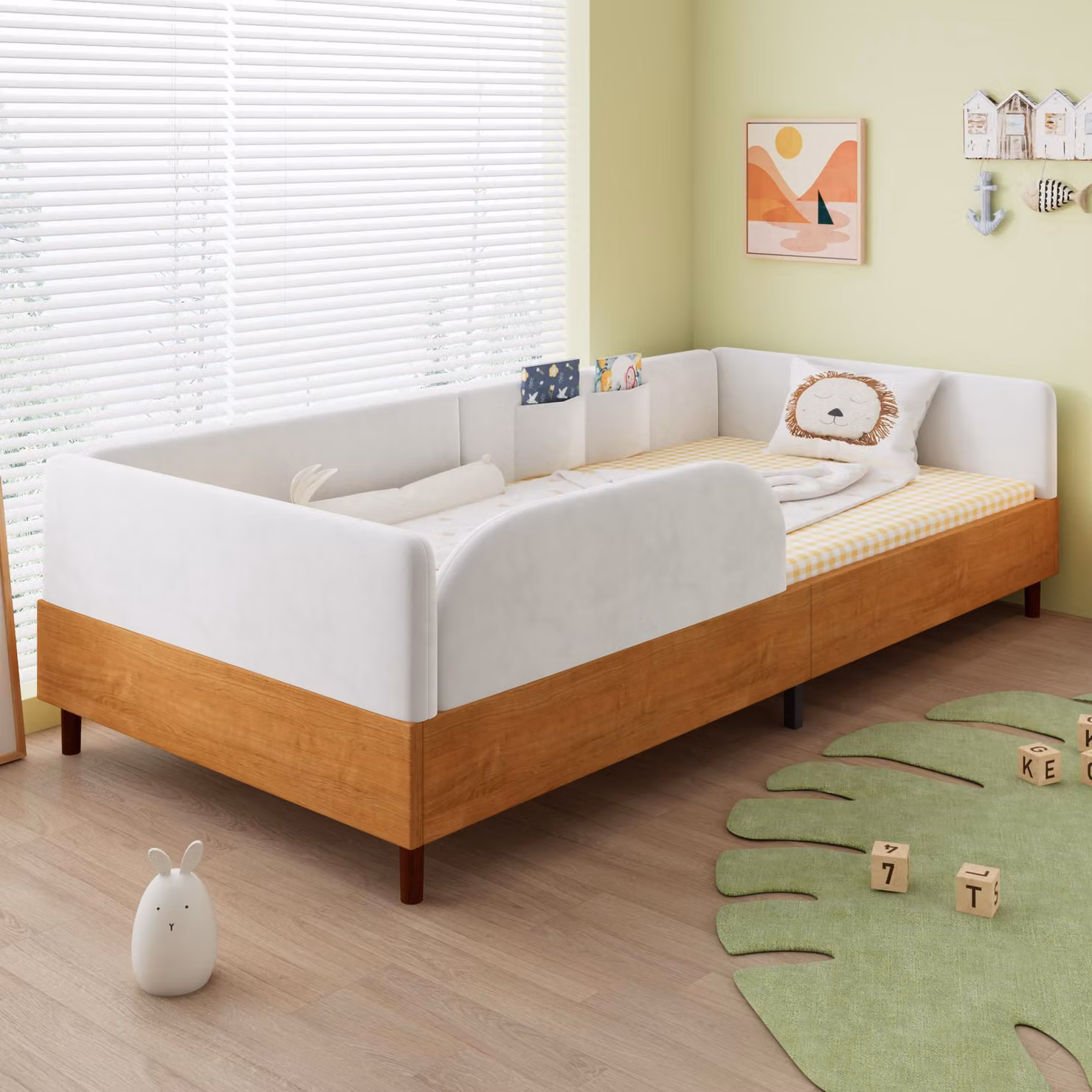 Letto imbottito Merax 90x200 cm con protezione perimetrale anti-caduta e 2 tasche portaoggetti, lettino per bambini con rivestimento in velluto e struttura in legno, letto singolo con rete a doghe, bianco