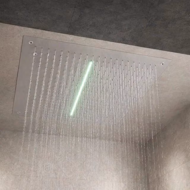 Soffione doccia led a soffitto installazione da incasso con cascata acciaio inox quadro