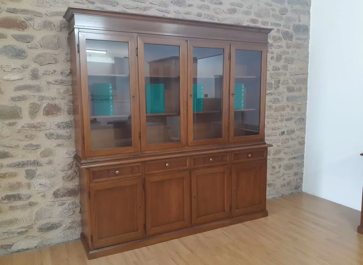 Cristalliera Mobili 2G in legno massello di pino con 4 porte in vetro e 4 cassetti, colore tinta elite, H 205 cm x L 205 cm x P 42 cm – 2