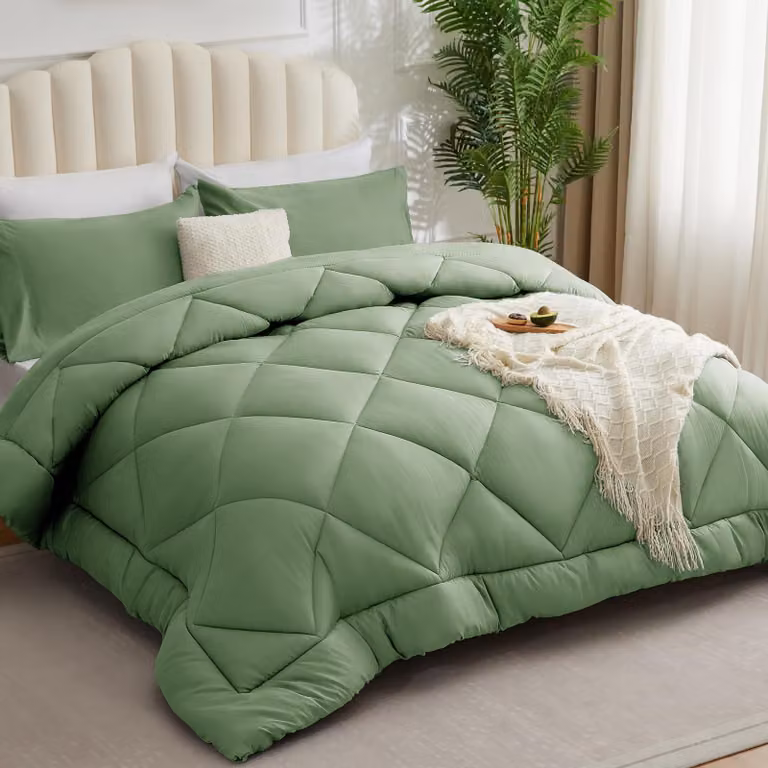 Copertura per letto, 260x240 cm, in microfibra sintetica, adatta per tutte le stagioni, colore verde, per la camera da letto
