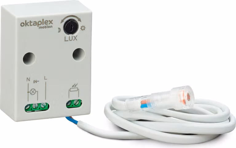 Interruttore crepuscolare da incasso Oktaplex da esterno IP65 230V con sensore esterno resistente alle intemperie (estensibile fino a 100m)