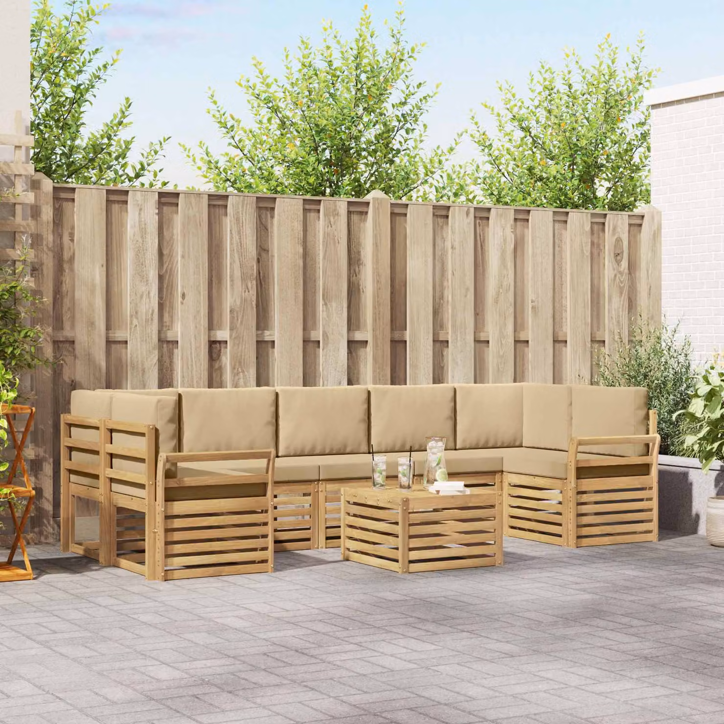 Set di divani da esterno vidaXL a forma di L composto da 8 pezzi con tavolo da caffè, in legno di acacia e tessuto resistente ai raggi UV, colore bianco e beige
