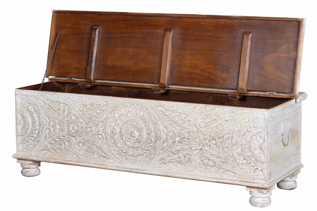 Cassapanca in legno di mango intagliato con decoro floreale etnico di Giner y Colomer, colore bianco, L: 60 cm, P: 50 cm, H: 60 cm – 2