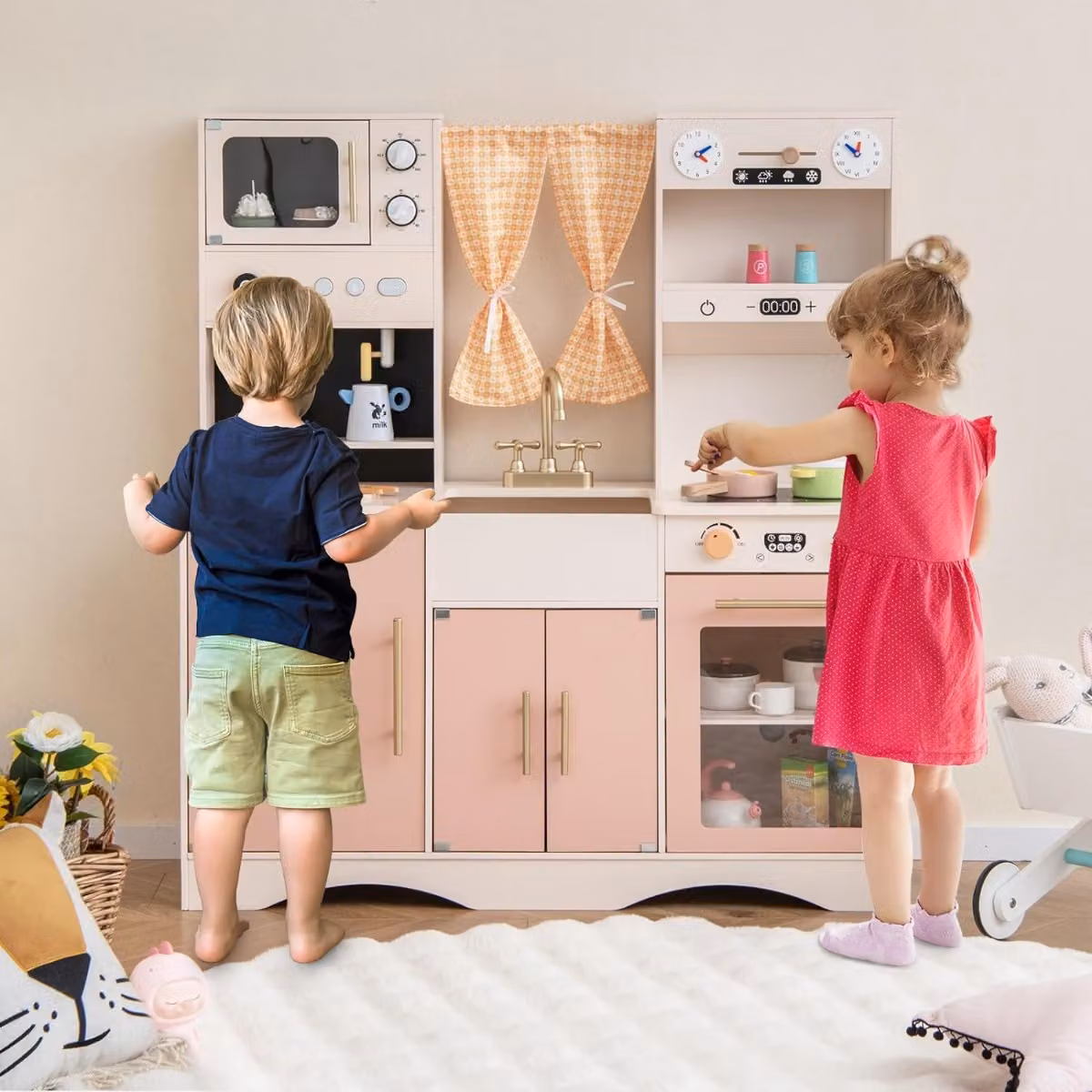 Set da cucina giocattolo in legno Costway con microonde e macchina del caffè, rosa, per bambini dai 3 anni in su