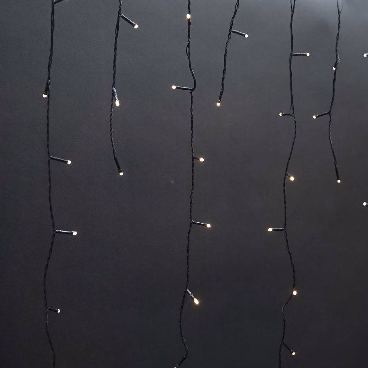 Nedis Ghiaccioli decorativi - 180 LED - Bianco caldo - 5,90 m - Effetti luce: 7 - Alimentazione di rete