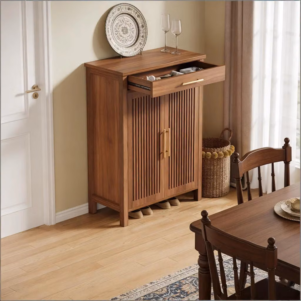 Scarpiera Mivray stile country house con ante a persiana e cassetti in MDF e metallo marrone – 2