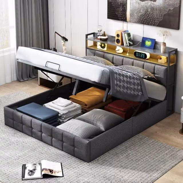 Letto Contenitore Matrimoniale 140x200 cm; Letto imbottito con LED e USB; Letto idraulico con Rete a doghe e Testiera con Contenitore; Lino Grigio