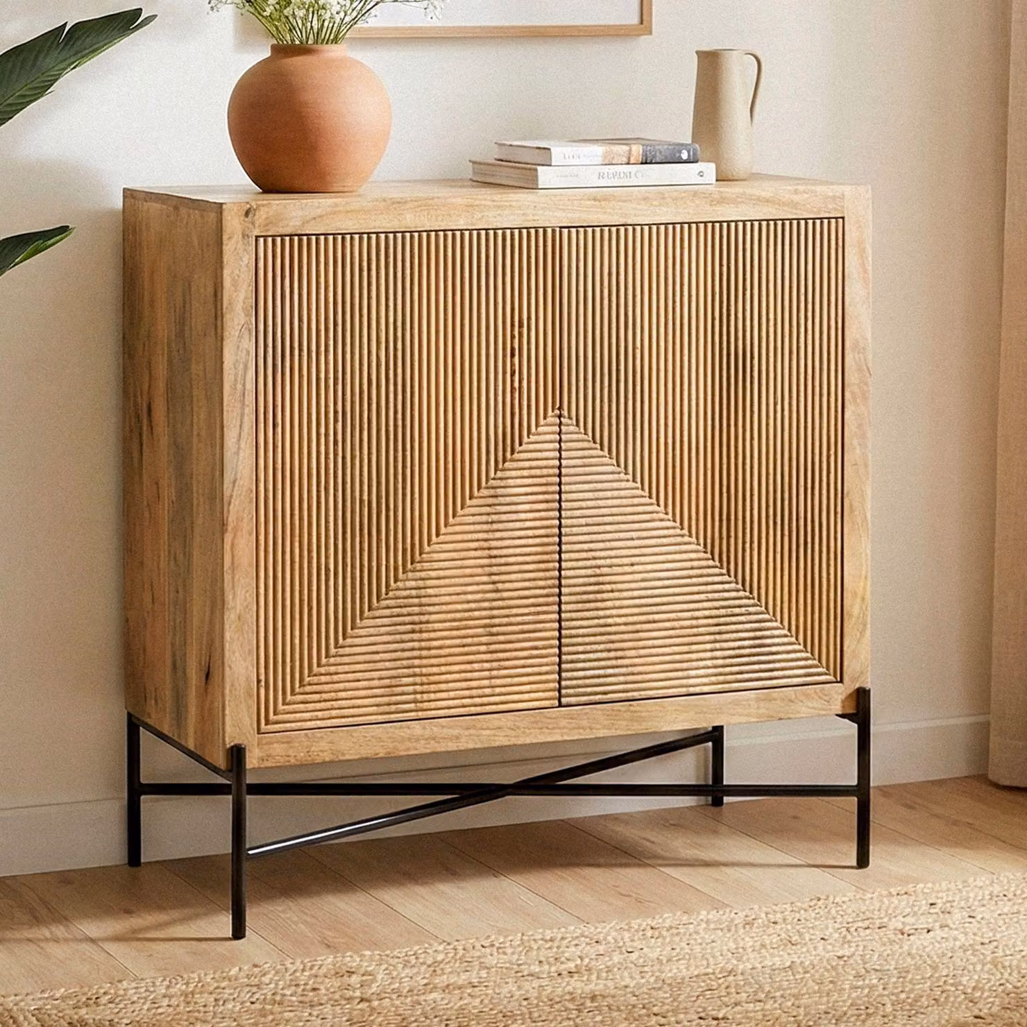 FineBuy Credenza in legno massello di mango 91x96 cm Comò con 2 ante Mobile da soggiorno Credenza Mobile a colonna Comò Mobile da ingresso Fatto a mano