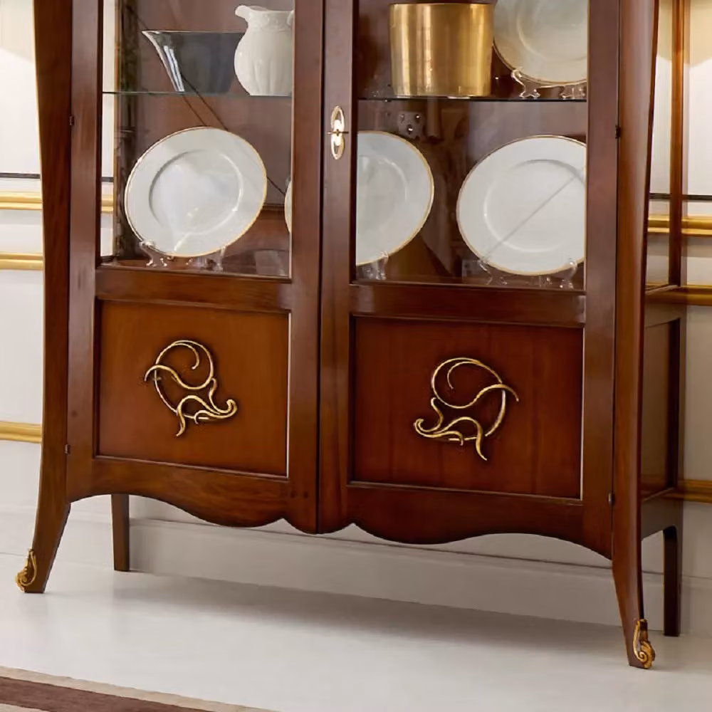 Vetrina in legno stile arte povera con ante in vetro Mobili 2G, colore noce e oro, L: 130 cm, P: 50 cm, H: 212 cm – 3