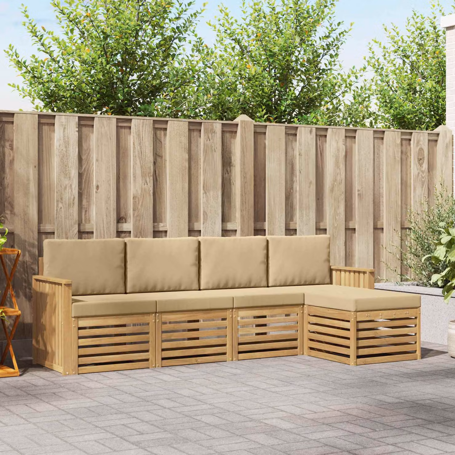 Set di divani da esterno vidaXL a forma di L con pouf, colore bianco e beige, in legno di acacia e tessuto resistente alle intemperie